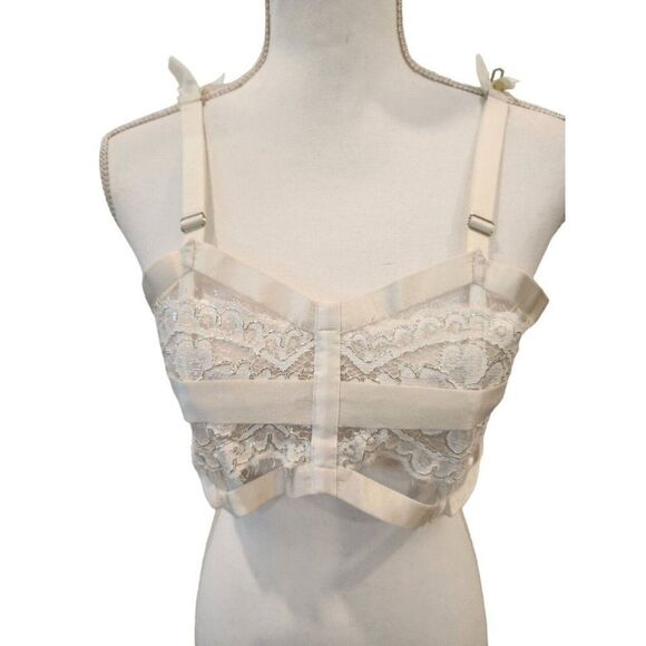 Victoria Secret Womens White Lace Form Shape Cage Bra M / L Long Line - Picture 1 of 6